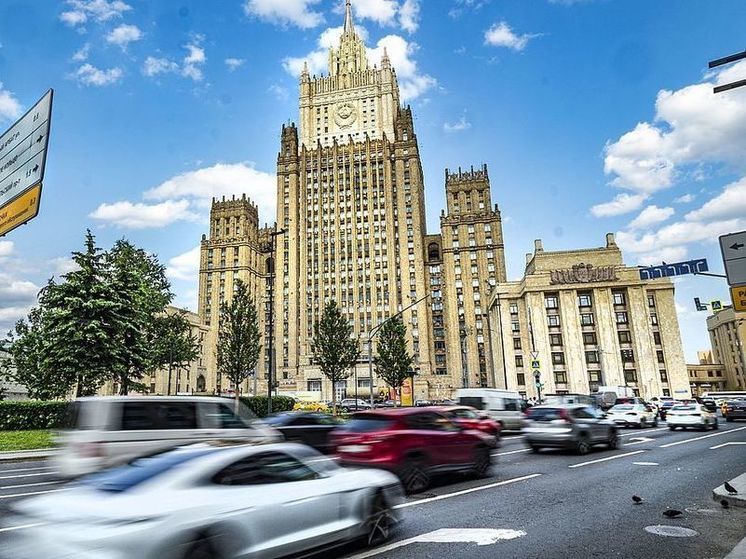 Грушко: У России и НАТО есть линии связи в чрезвычайных случаях