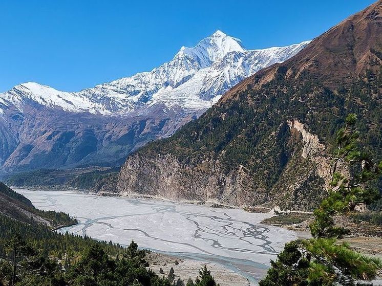 Посольство РФ в Непале подтвердило сообщение о гибели российских альпинистов