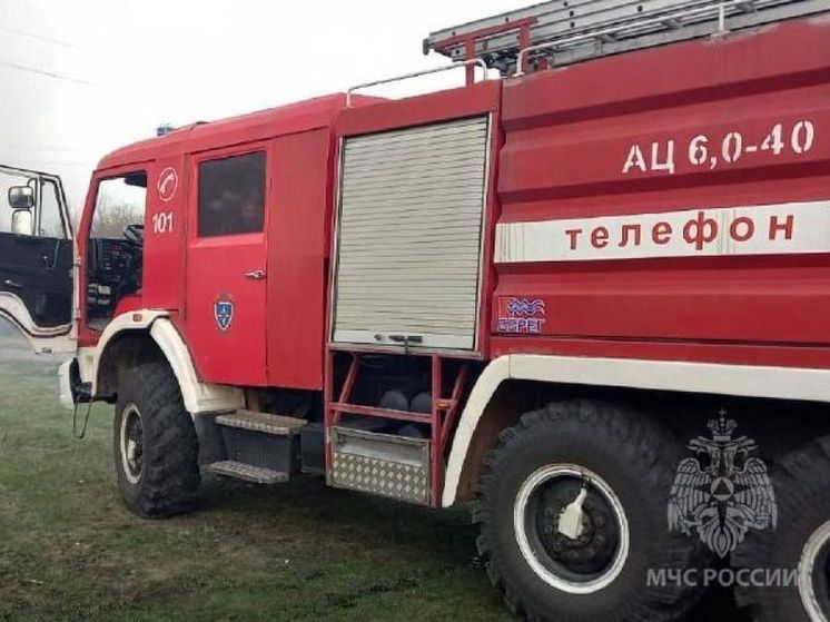 На улице Индустриальной в Липецке загорелся мусоропровод в доме