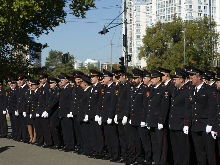 Службе уголовного розыска посвящается