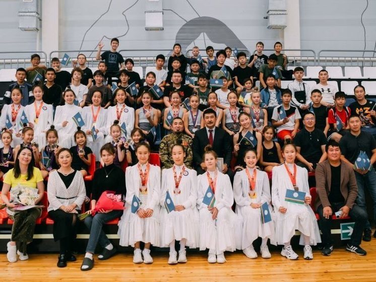Воспитанники спортшколы № 9 города Якутска встретились с Героем России Филиппом Евсеевым