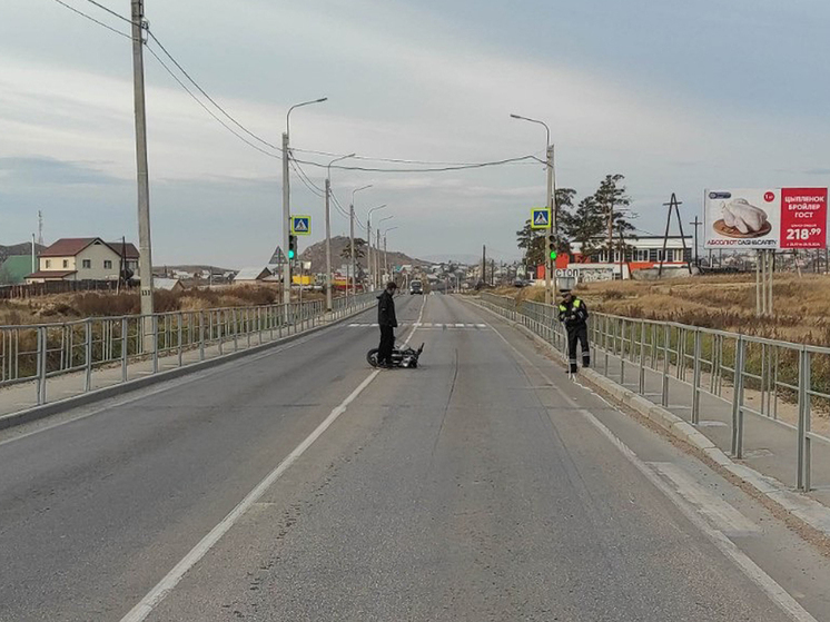 В Бурятии школьник на мотоцикле устроил ДТП и попал в больницу