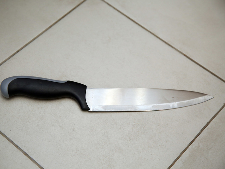 Внук 18-ти лет чуть не зарезал собственного дедушку в Раменском