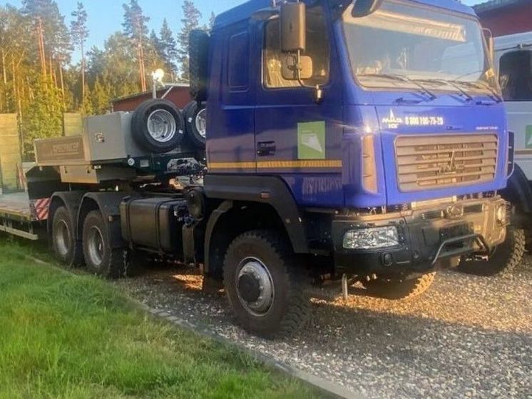 Новые тягачи с системой ГЛОНАСС поступили в Подмосковье