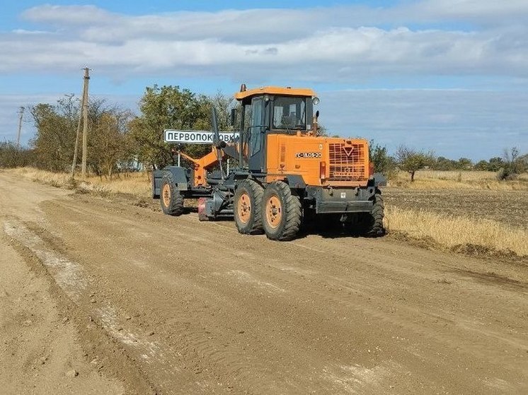 В Нижнесерогозском муниципальном округе продолжается ремонт дорог