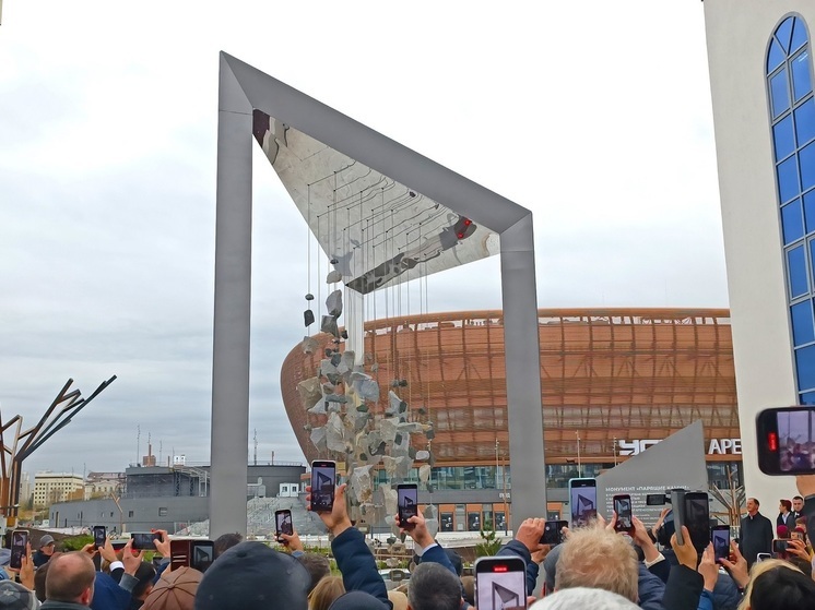 В Екатеринбурге открыли монумент памяти жертв Холокоста и площадь Спасения