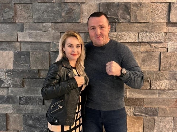 Глава Петрозаводска позавтракала с чемпионом мира по боксу