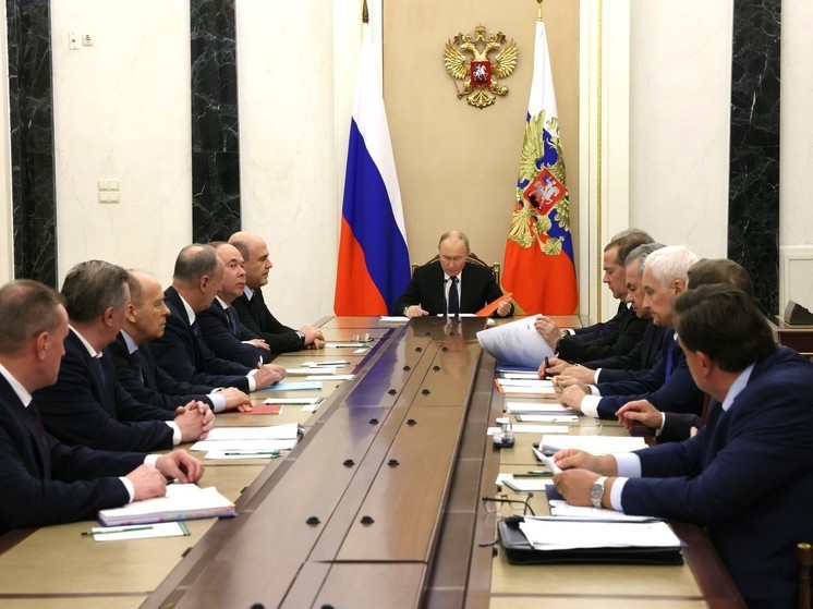 Путин обсудил с Советом безопасности развитие уголовно-исполнительной системы
