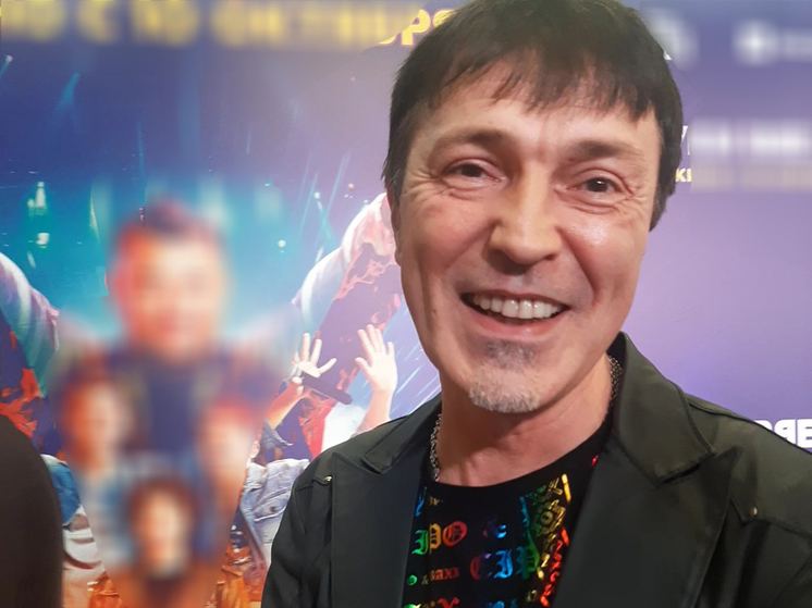 Бывший участник коллектива показал свою жену