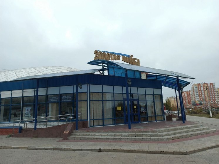 В пензенской «Золотой шайбе» продолжаются ремонтные работы