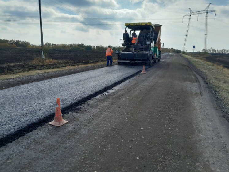 В Белгородской области досрочно начали ремонт дороги к хутору Колесников