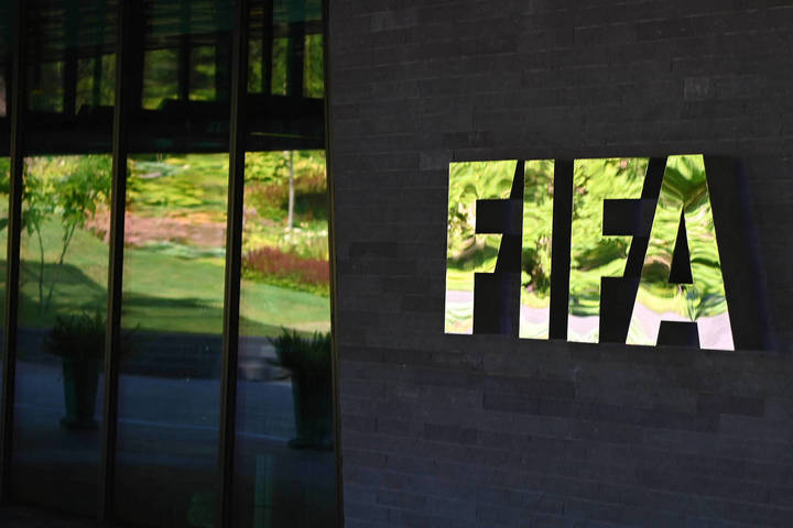 Руководителей МОК, ФИФА и LA28 призывают поддержать нововведение