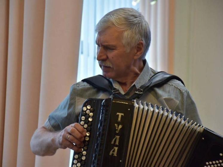 Поронайский руководитель клубного формирования КДЦ «Мир» празднует юбилей