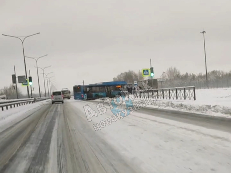 ДТП с участием автобуса произошло в Новокузнецке