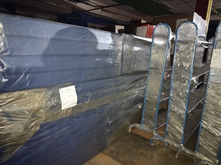 Амвросиевская детско-юношеская спортивная школа получила инвентарь от Минпромторга РФ