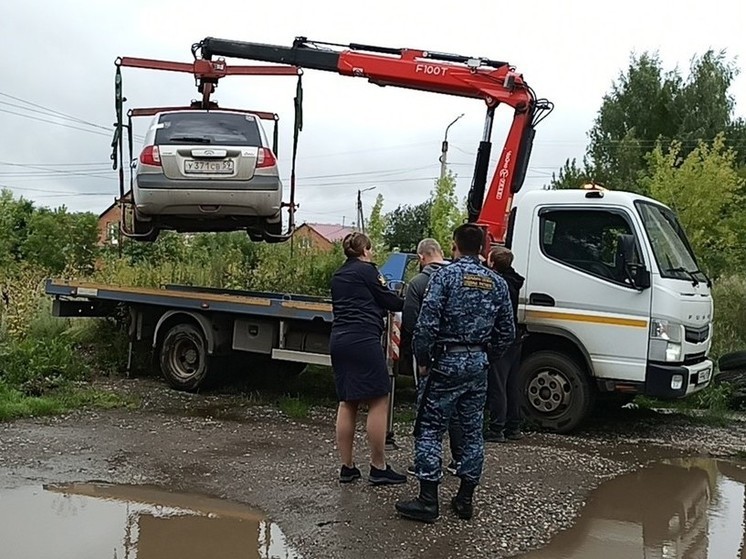 Теща виновата: лишенный прав житель Прикамья сел пьяным за руль, и семейная иномарка ушла государству