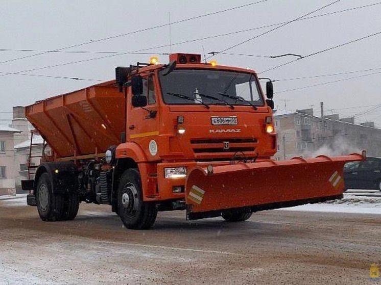 В Улан-Удэ подготовили спецтехнику к зиме