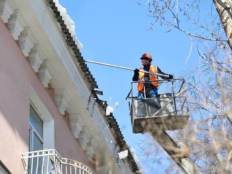В Челябинске за сутки убрано 2760 кубометров снега