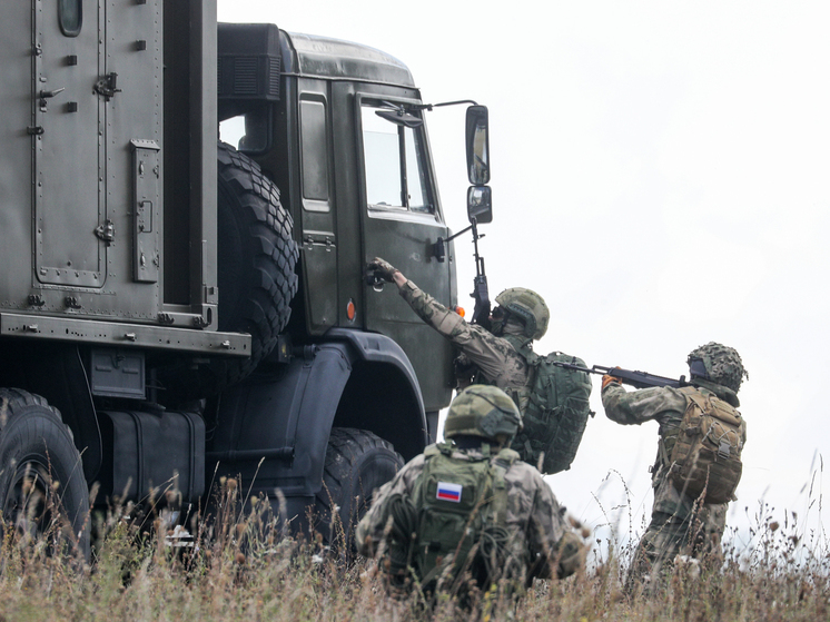 Вооруженным силам Украины необходимо покинуть Курскую область, заявили в США