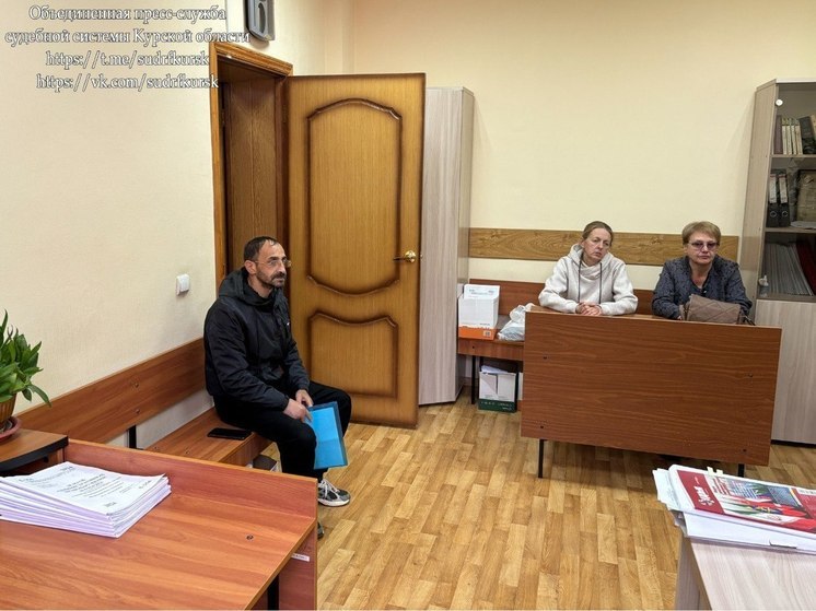 В Курске водитель «Нивы» разбил 4 авто и скрылся с места ДТП