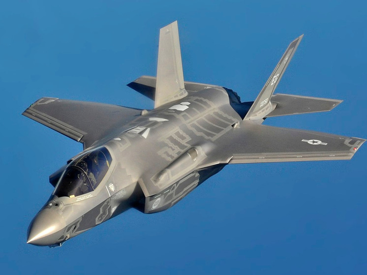 «Известия»: на учениях F-35 могут отрабатывать нанесения ударов по России