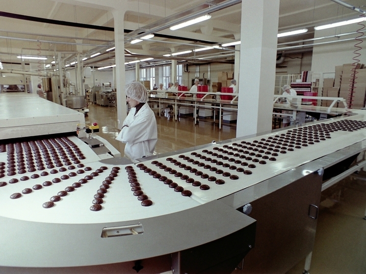 Покупатели нескольких продуктовых сетей в РФ пожаловались на отравление зефиром