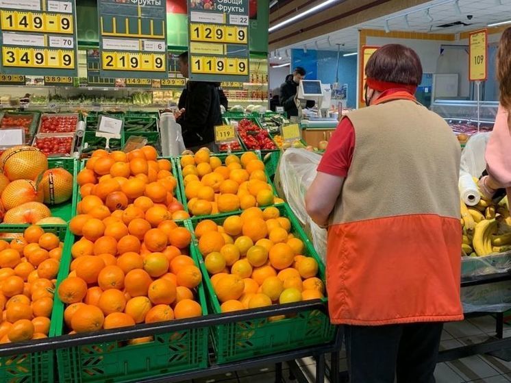 В Новосибирске подорожали апельсины, слабительное и туры в ОАЭ