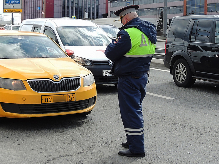 Дилер будет предлагать вам обойтись покраской капота