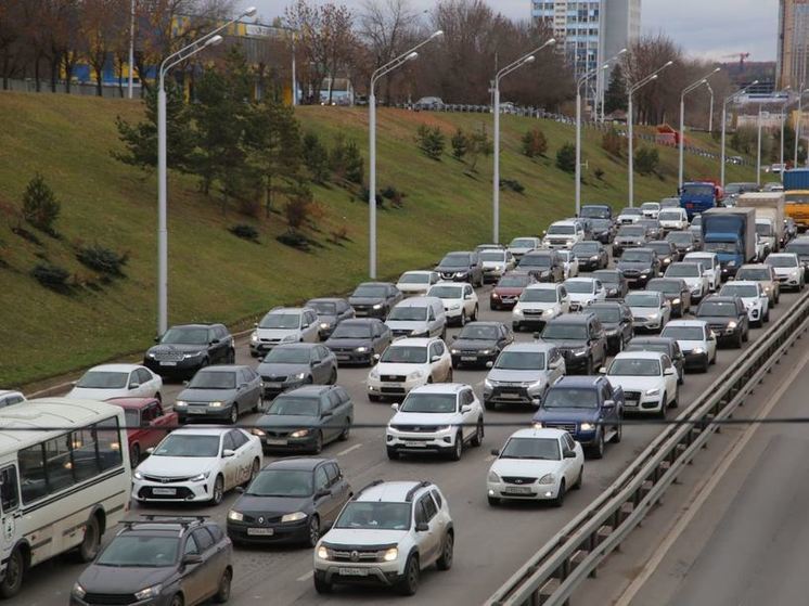 С 1 апреля через уфимский Восточный выезд проехало 2,7 миллиона автомобилей 