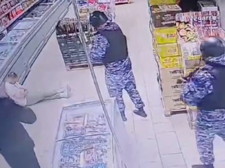 Пьяный житель Щелково устроил ночной погром в местном магазине