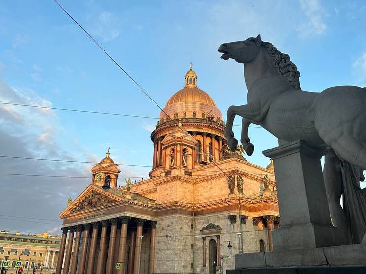 В Петербурге установилась сухая погода благодаря антициклону