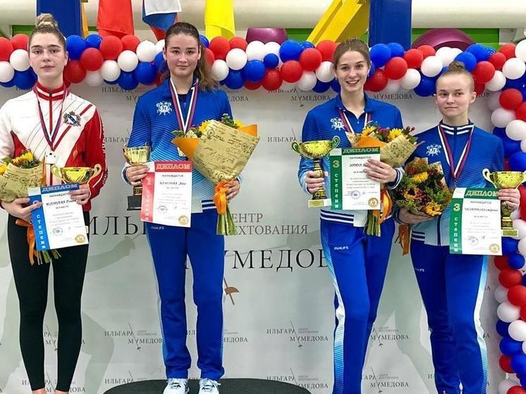 Спортсменки Подмосковья выиграли 3 медали на турнире по фехтованию
