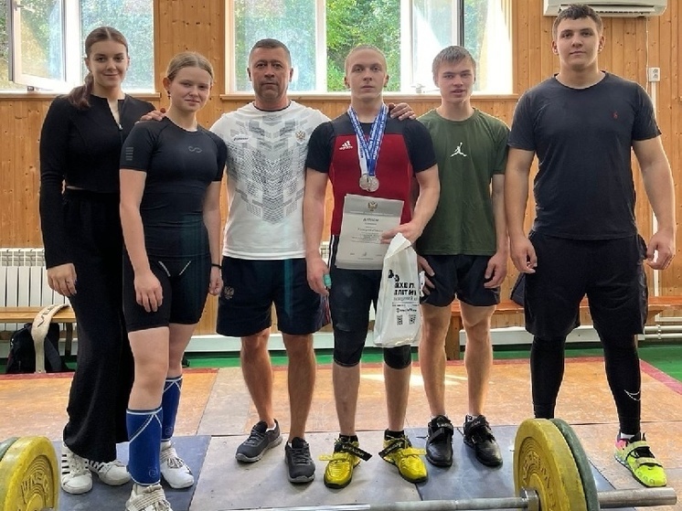 Брянские спортсмены вошли в состав сборной России по тяжелой атлетике