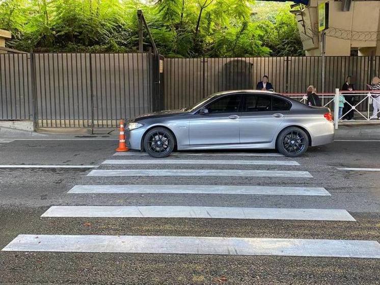 В Центральном районе водитель BMW сбил на переходе 16-летнего пешехода