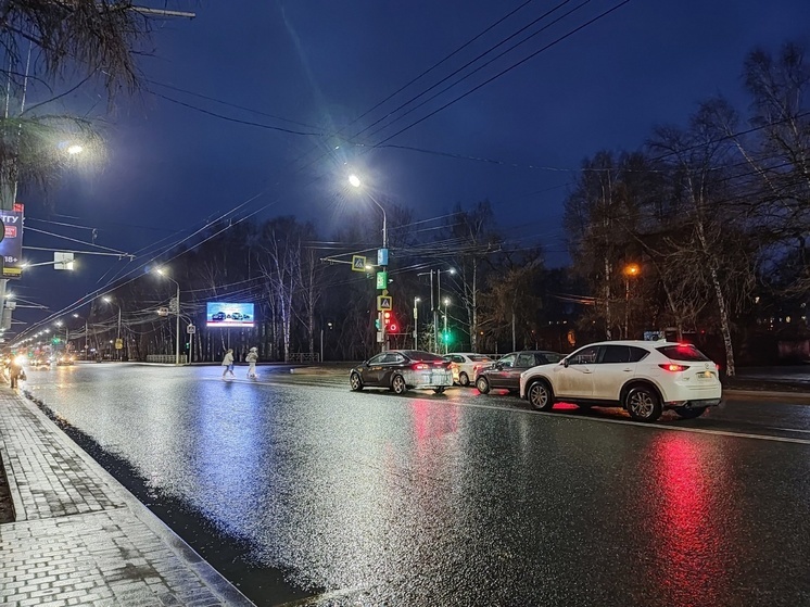 Томских автомобилистов призывают сменить "летнюю" резину на "зимнюю"