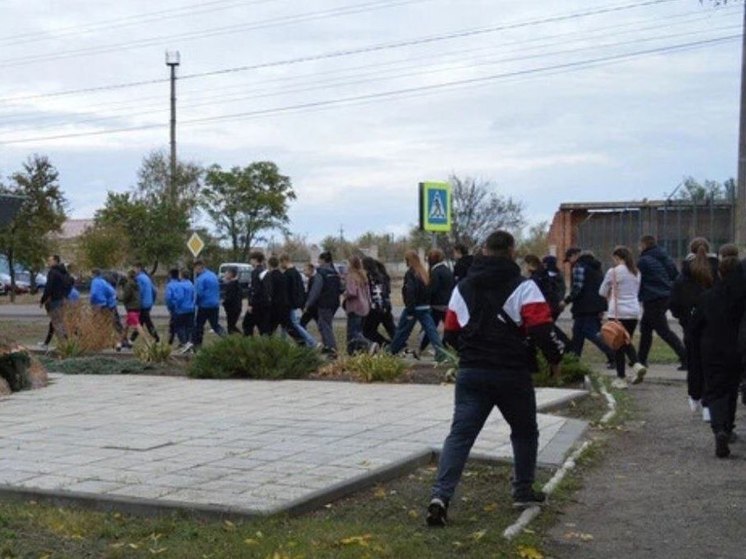 Молодежь Приазовского приняла участие в Южном марафоне ходьбы