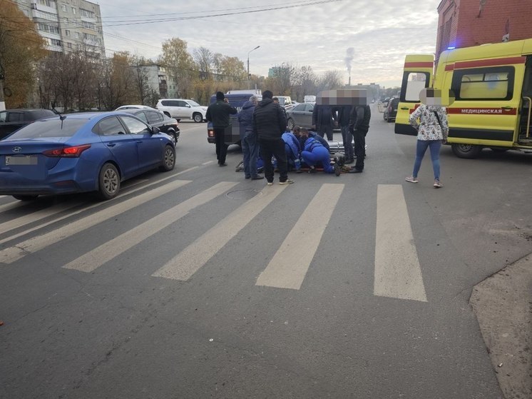 В Твери легковушка сбила на переходе пенсионерку