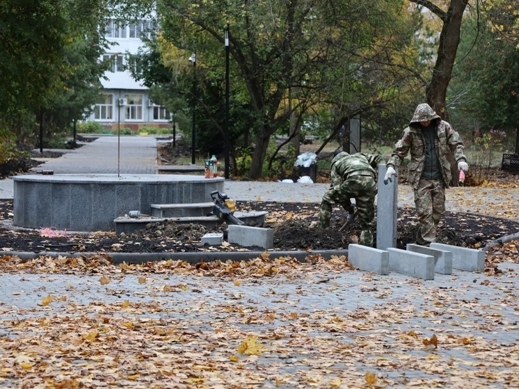 Как продвигается благоустройство Пушкинского сквера, показали жителям Новомосковска