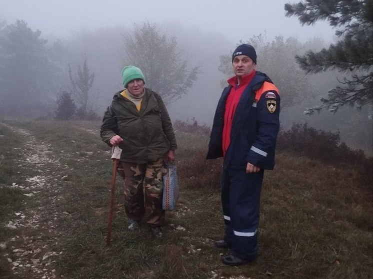 В районе горы Ай-Петри нашли заблудившихся пенсионерок