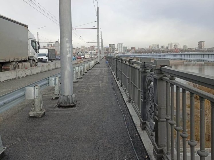 В середине ноября откроют движение по Октябрьскому мосту Новосибирска