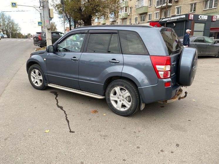 Девочка на самокате попала под колеса автомобиля в Туле