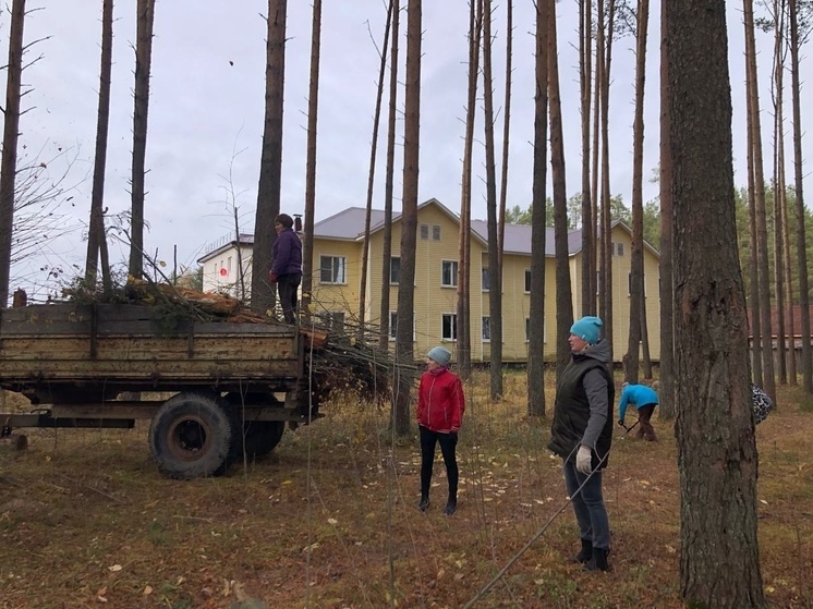 В селе Малодоры прошел субботник