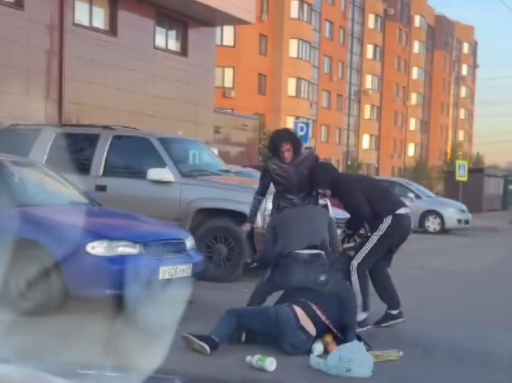 В Мытищах разыскивают троих парней за жестокое избиение мужчины