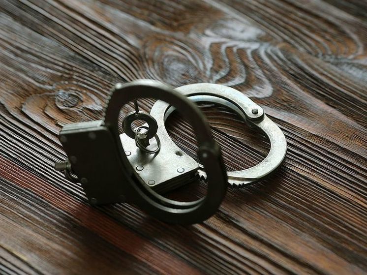 Пять человек задержаны по делу о взятках экс-главой МЧС Самарской области