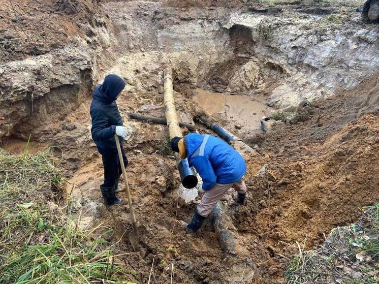 Авария на водоканале оставила жителей Тарусы без воды