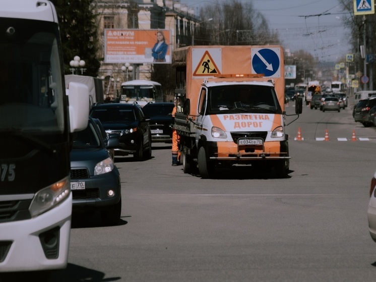 Разметка жёлтого цвета для туристических автобусов появилась на улицах Томска