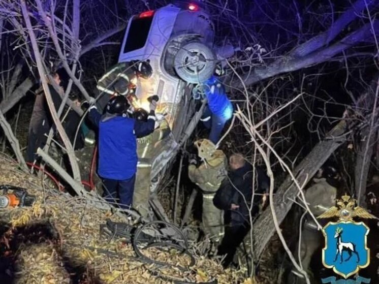 В Сызрани девушка-водитель осталась жива после того, как улетела в кювет