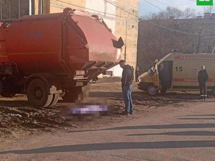 В Приамурье попытались смягчить приговор водителю мусоровоза, сбившему ребенка насмерть