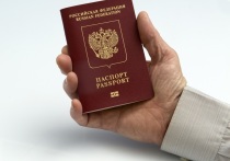 Двукратный олимпийский чемпион по биатлону Дмитрий Васильев высказался по поводу присвоения российского гражданства бразильскому футболисту «Зенита» Дугласу Сантосу и канадскому хоккеисту московского «Динамо» Седрику Пакетту. Его слова приводит издание «ВсеПроСпорт».