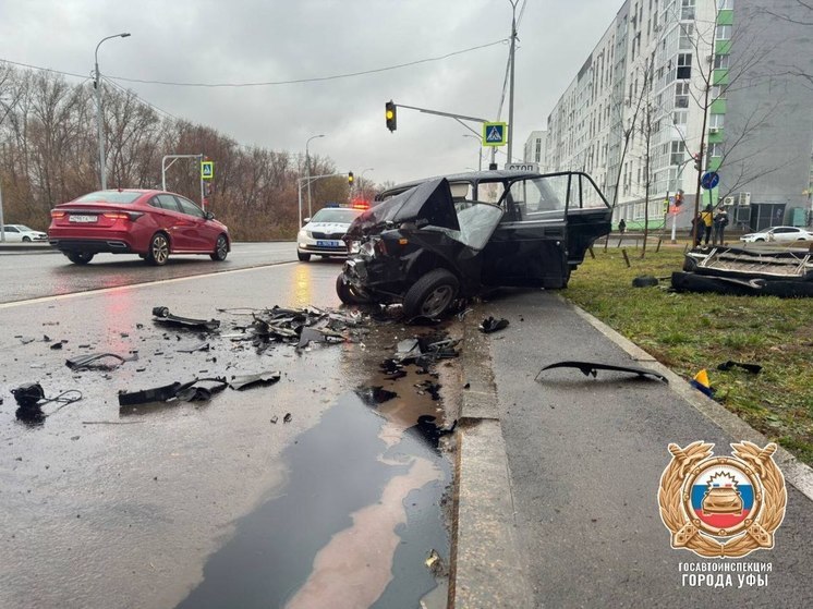 Тройное ДТП случилось в Уфе – один человек пострадал